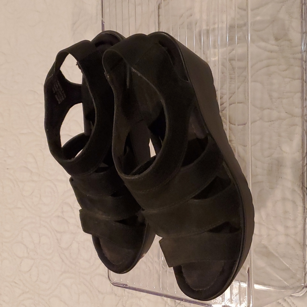 STEVEN by Steve Madden Blaiire size 6.5 M Black Suede Leather Wedge